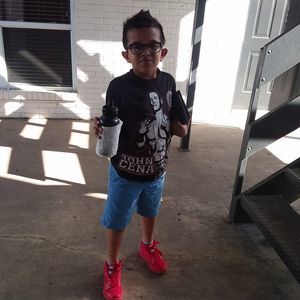 Meet your Posher, Claudia